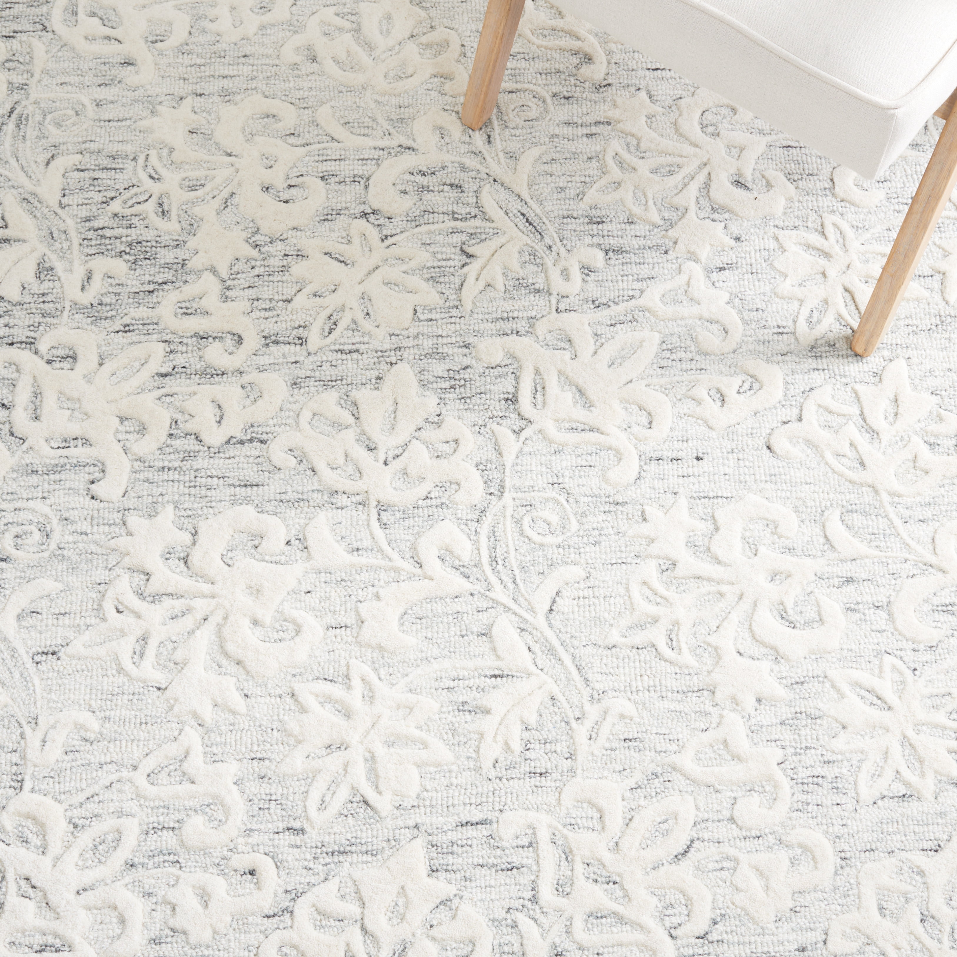 SAFAVIEH Metro Elvina Floral Area Rug, Grey/Ivory, 4' x 6'