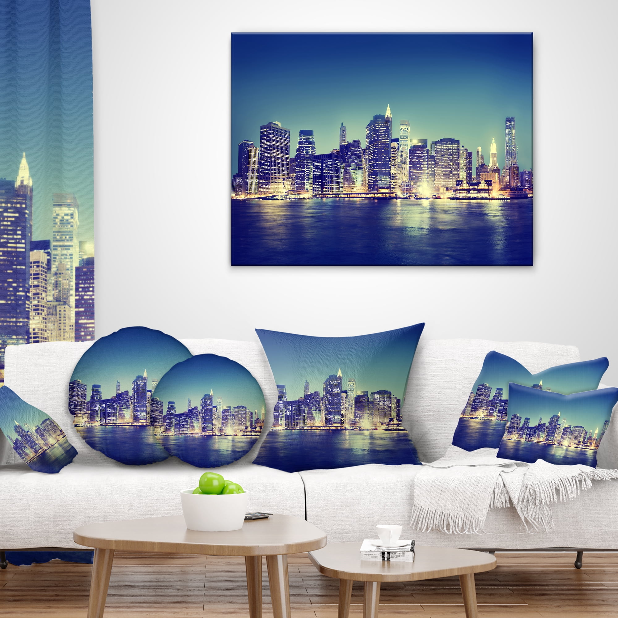 Designart New York City Evening Panorama - Throw Pillow - 18x18