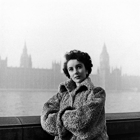 Elizabeth Taylor in London Poster Print by Hollywood Photo Archive Hollywood Photo Archive (12 x 12)