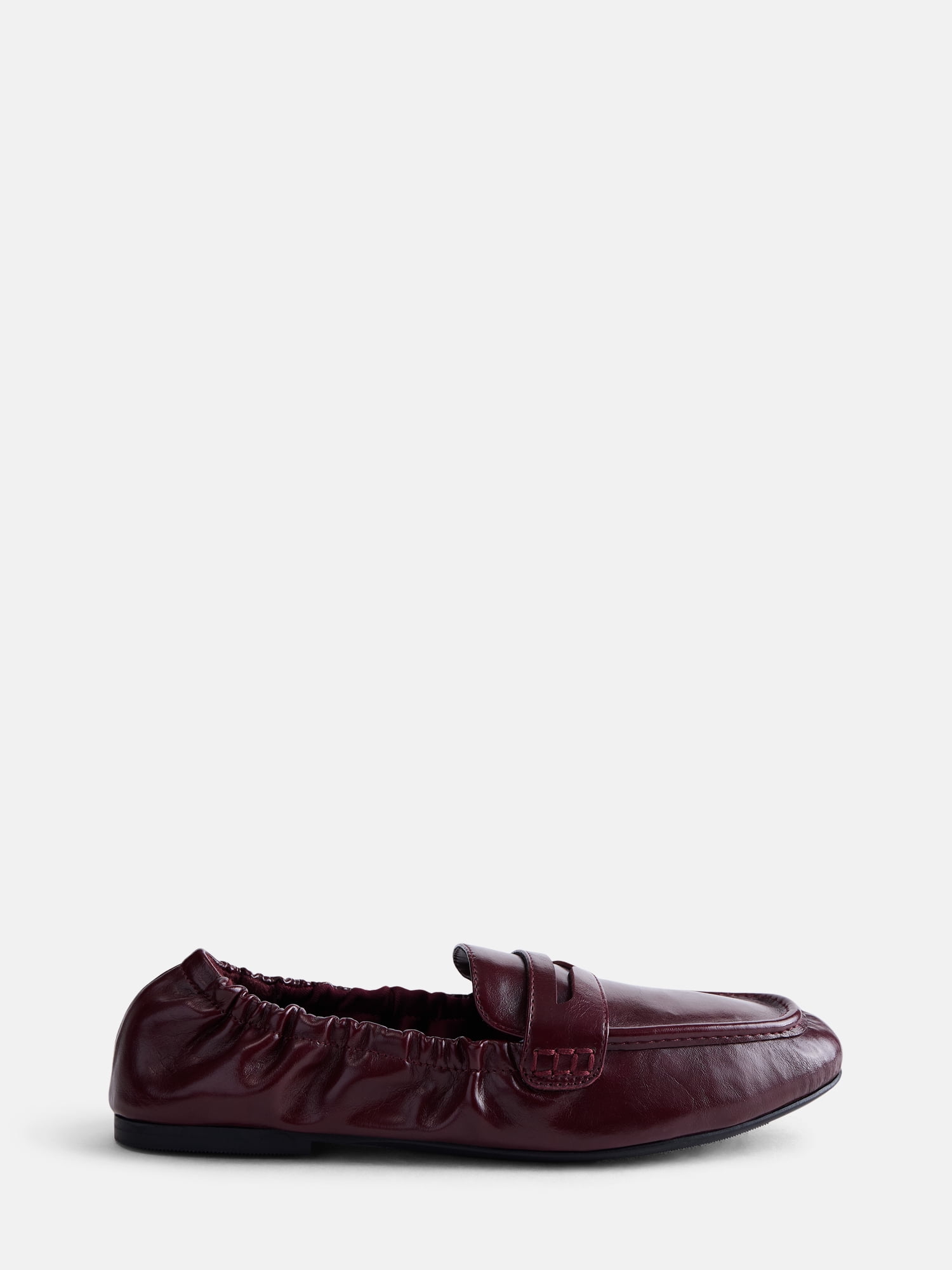Scenario Women's Faux Leather Scrunch Loafers