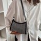 thumbnail image 1 of Bolso Bolso de mano con diamantes de imitación para mujer, PU, ​​brillante, con diamantes, para axilas (plateado), 1 of 9
