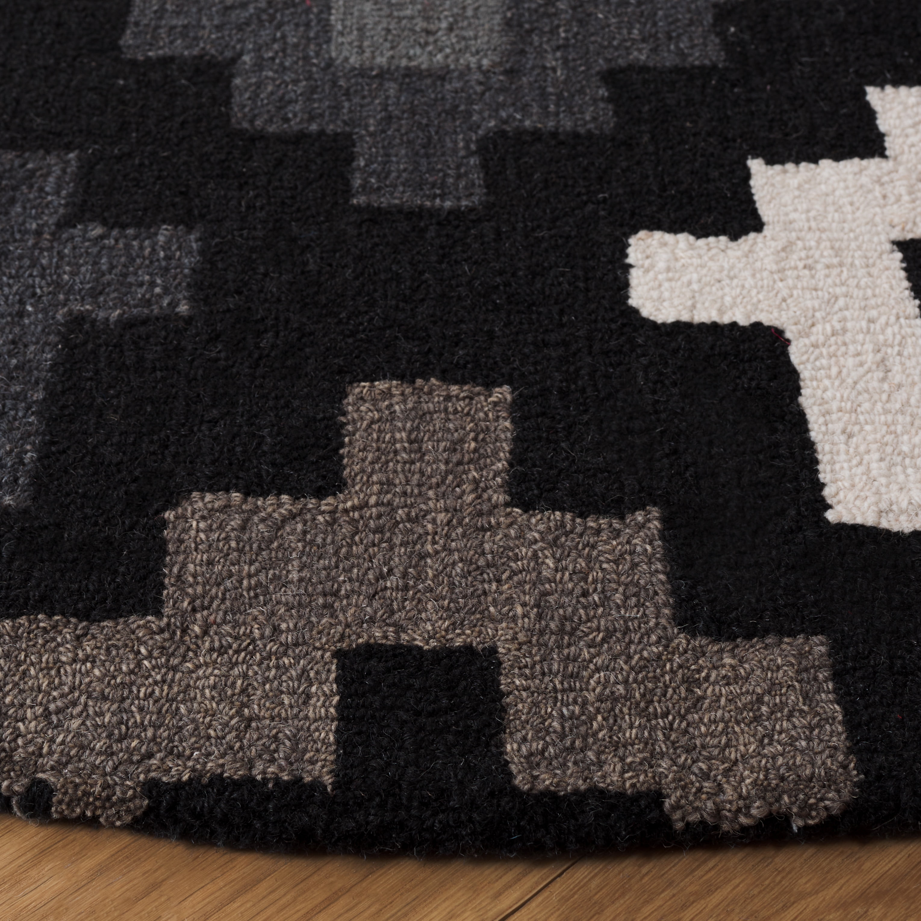 SAFAVIEH Metro Amable Geometric Area Rug, Black/Ivory, 6' x 6' Round