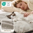 thumbnail image 3 of Cama para Gato Bedsure Auto-calentable Extra Cálida Marrón 70x48 cm, 3 of 8