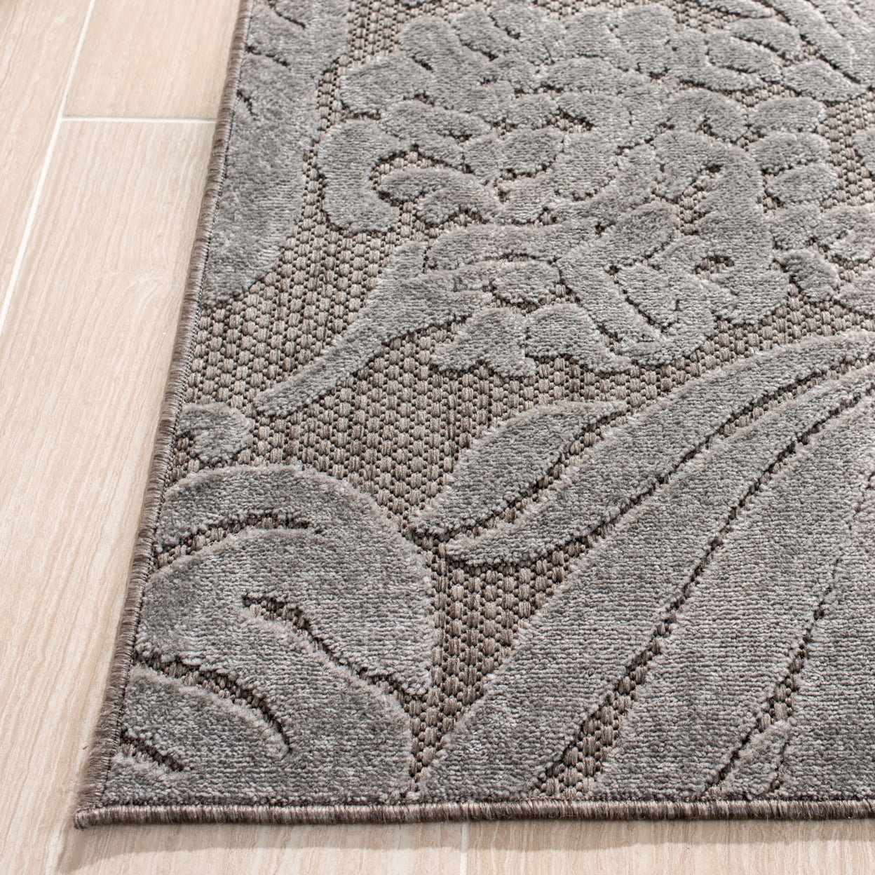 Safavieh Monroe Zavia Floral Indoor/Outdoor Area Rug or Runner