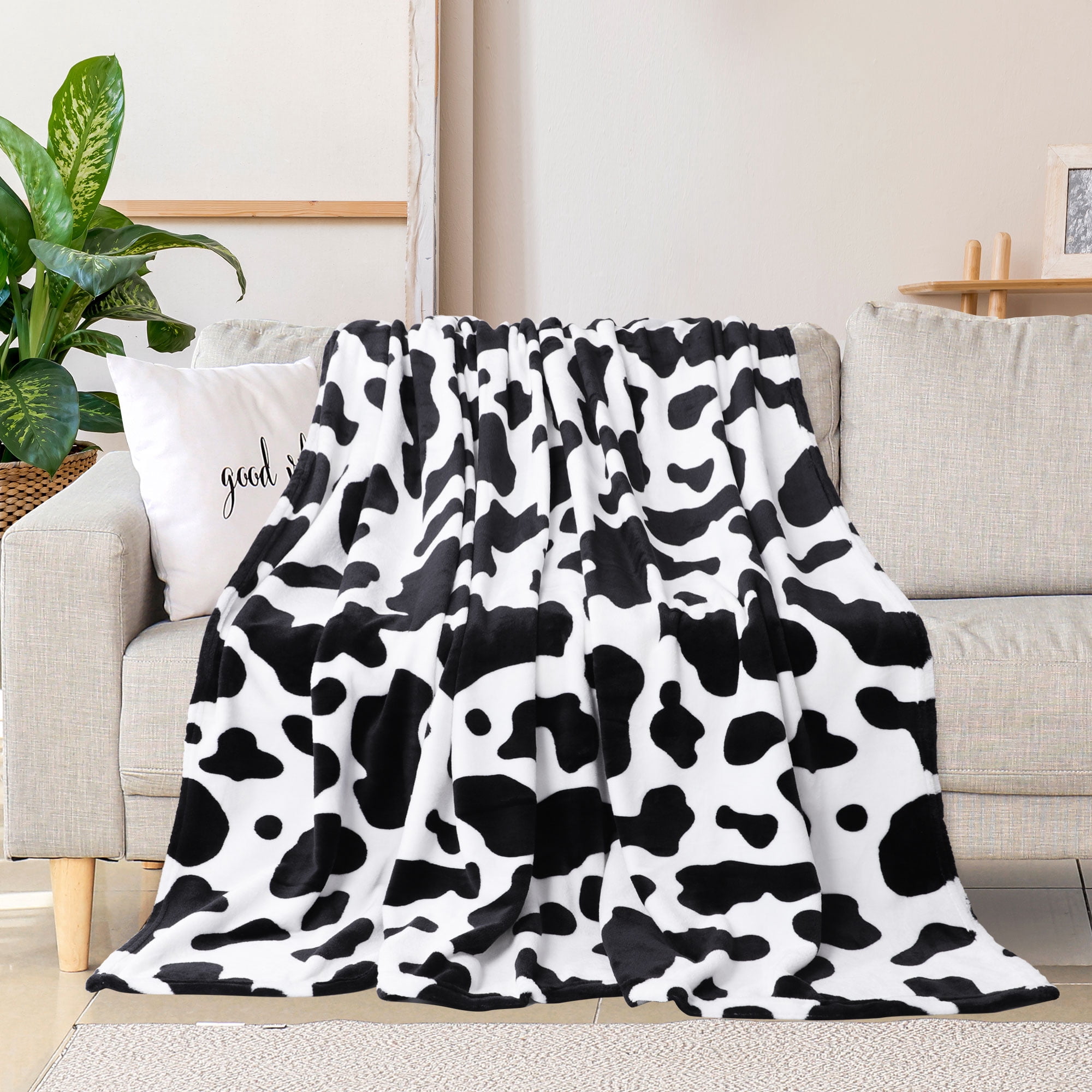 Unique Bargains Cow Printed Soft Lightweight Bed 300GSM Flannel Throw Blanket 59" x 79"