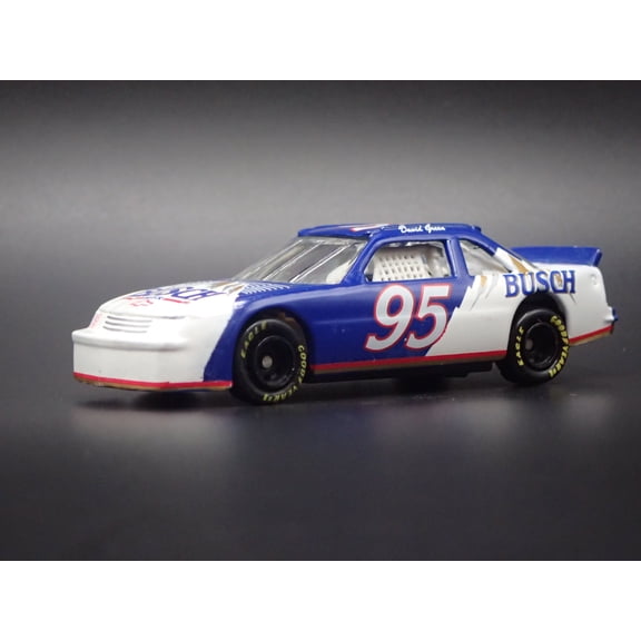 Open Box 1995 95 CHEVROLET MONTE CARLO 95 DAVID GREEN NASCAR 1:64 SCALE DIECAST MODEL CAR
