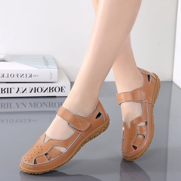 Sandalias de verano para mujer, zapatos con agujeros de talla grande, zapatos de cuero para mamá, zapatos de mujer de una sola capa, zapatos blancos transpirables para enfermera