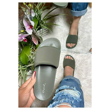 

BOOBOO SANDALS