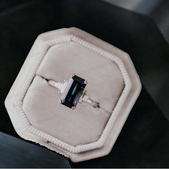 JEWELRYTREASURE 10x8 mm / 0.8 Vintage Blue Sapphire Engagement Ring 925 Sterling Silver Ring Cluster CZ Diamond Handmade Jewelry Anniversary Gift for Wife Baguette Cut Gemstone Ring