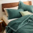 thumbnail image 3 of Juego de Cama Edredón Bedsure Verde Oscuro Tamaño King de Pana, 3 of 8