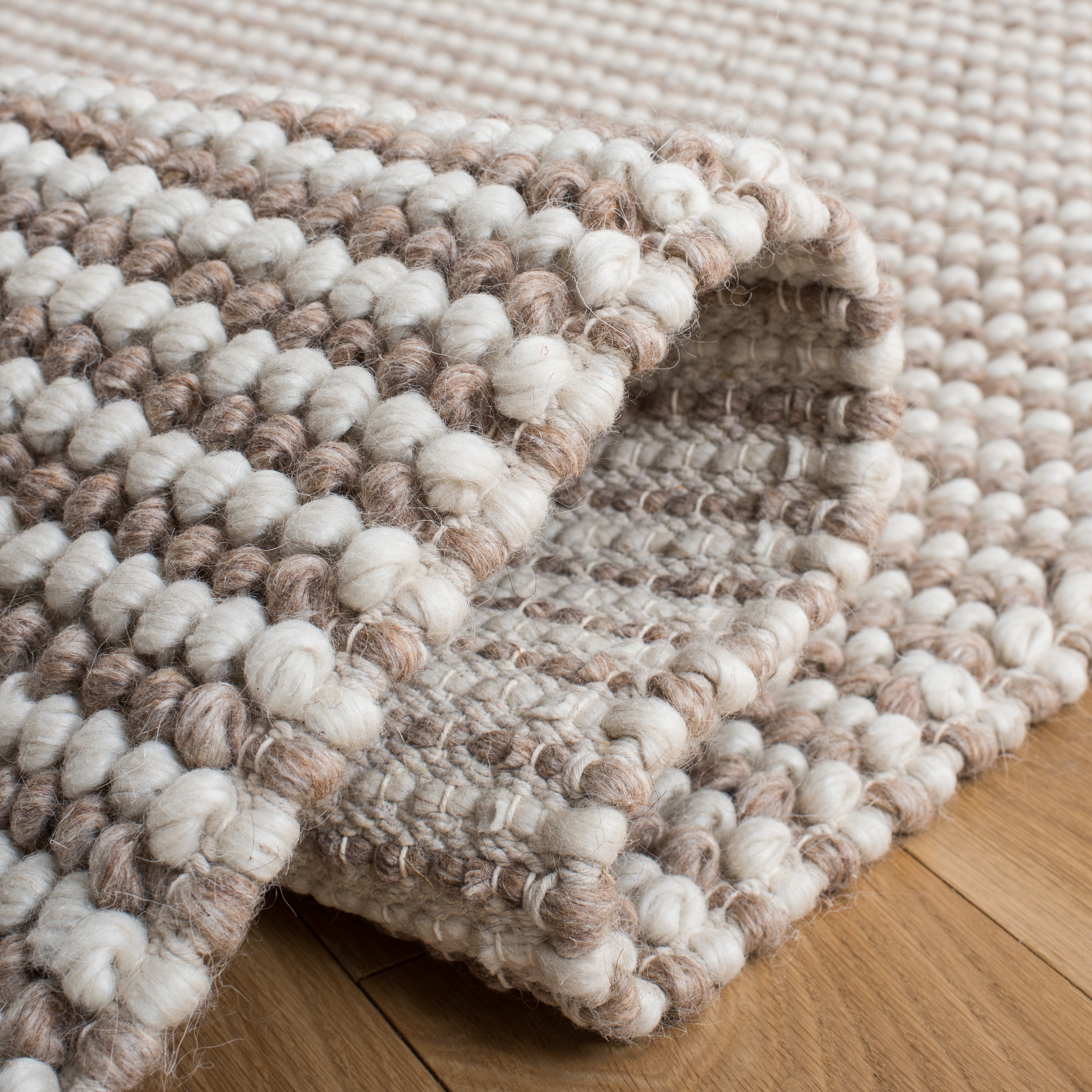SAFAVIEH Natura Janis Distressed Area Rug, Beige/Ivory, 6' x 6' Square