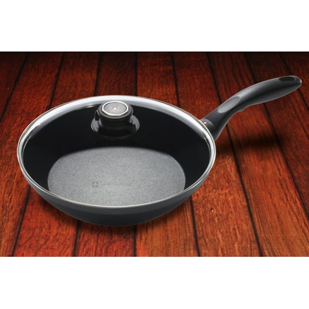 Swiss Diamond 11 Nonstick Induction Stir-Fry Pan With Lid | HD Classic