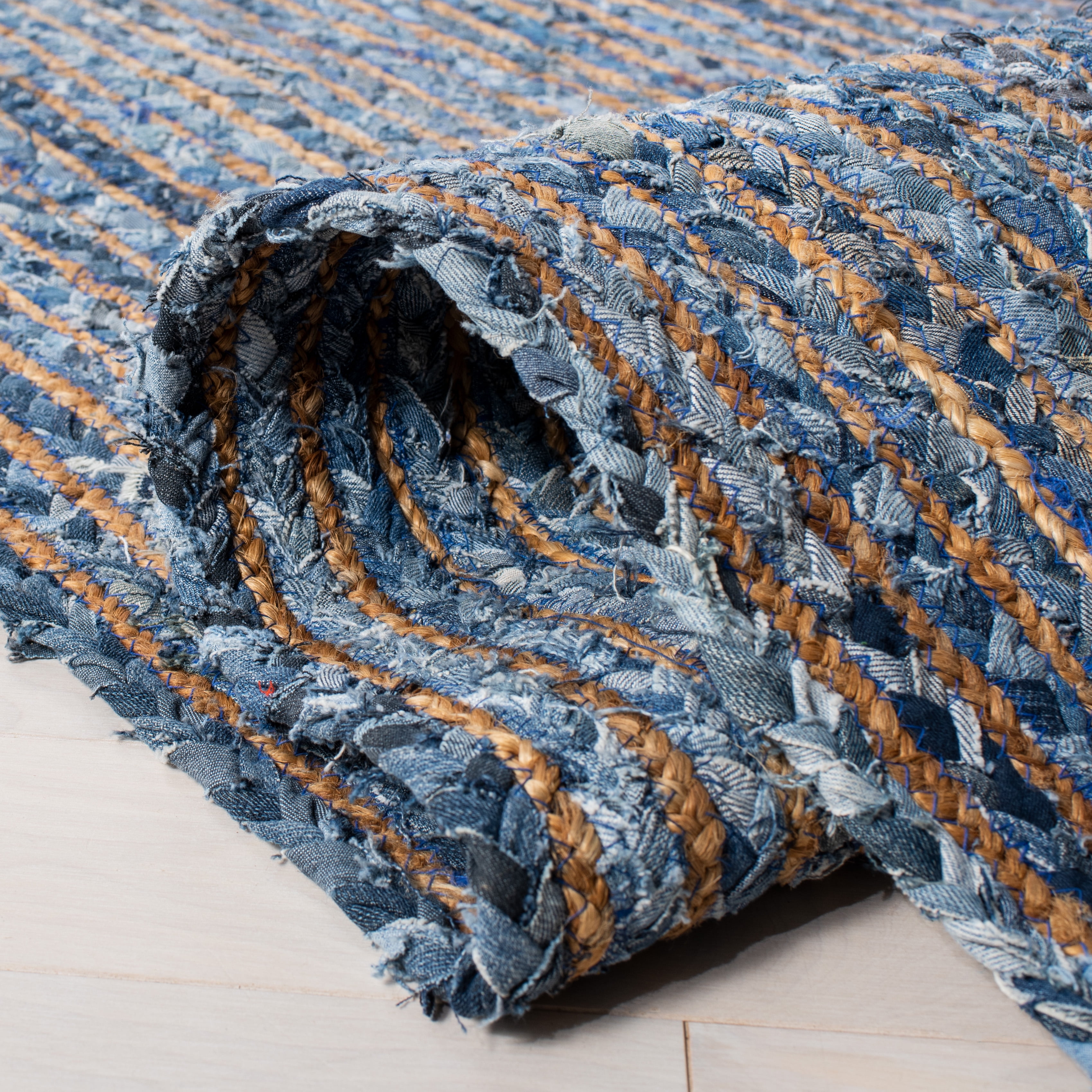 SAFAVIEH Cape Cod Miah Geometric Area Rug, Blue/Natural, 10' x 14'