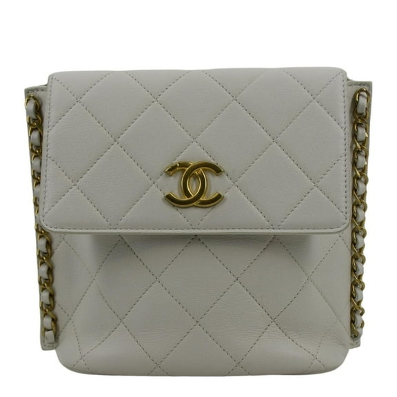 Pre-Owned CHANEL Chain Flap Quilted Leather Hobo Shoulder Bag Ivory