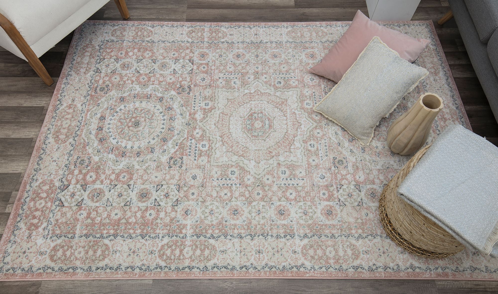 Harper HY60A Pink Lemonade Transitional Vintage Pink Area Rug, 5'x7'
