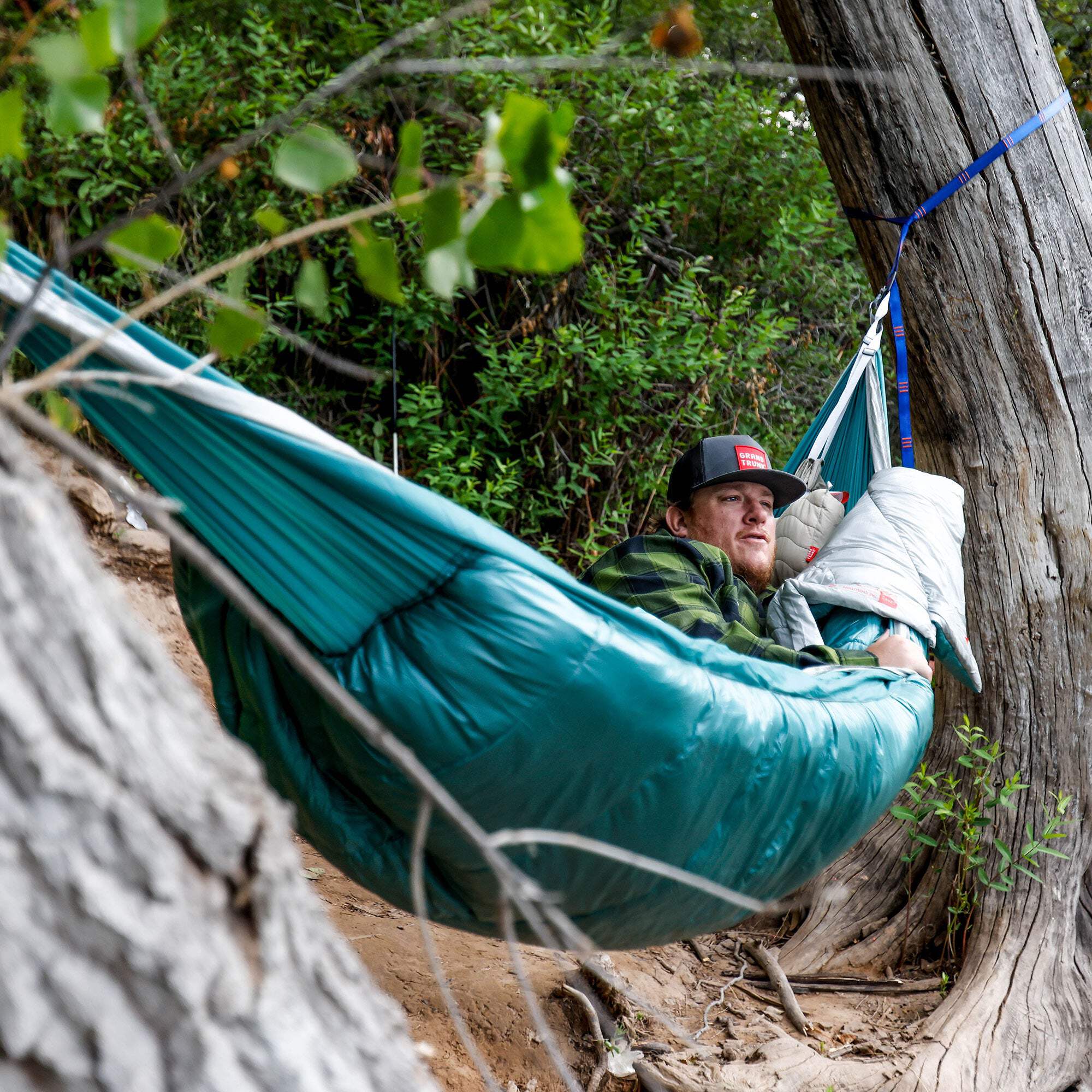 Grand Trunk Evolution 20 Synthetic Hammock – Integrated Sleeping Bag Hammock with Synthetic Insulation, 20°F Rated, Weather-Resistant Nylon for Cold-Weather Camping