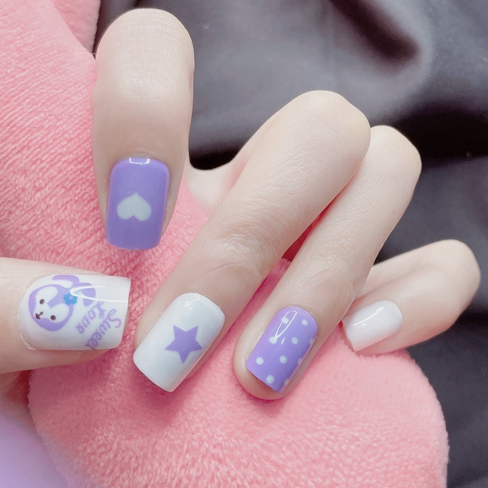 light purple nails with design