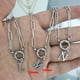 thumbnail image 1 of QMHJE inicial encanto AZ letras collar mujeres hombres gargantilla Color oro plata cadena de acero inoxidable 45 cm grande pequeño alfabeto DIY Tan Jianjun unisex, 1 of 2