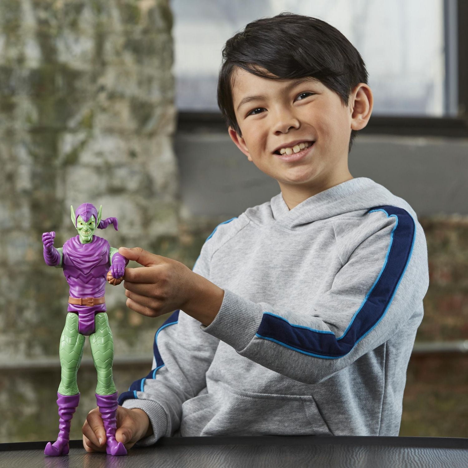 Marvel Spider-Man Titan Hero Series Green Goblin Toy 12-Inch-Scale Collectible Action Figure, Toys for Kids Ages 4 and Up