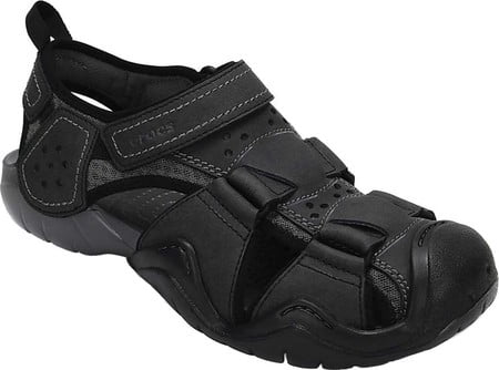 crocs men's swiftwater leather fisherman