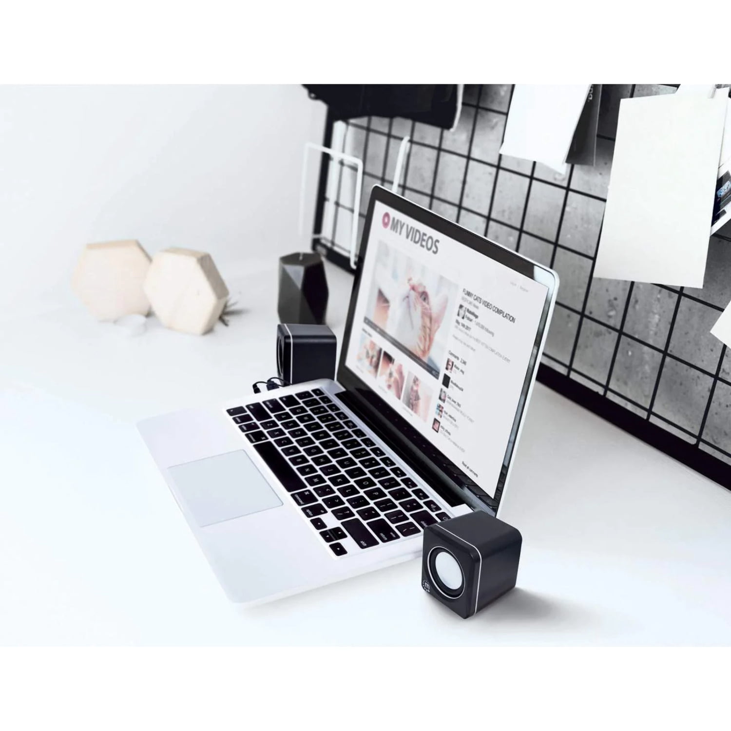 Manhattan 2600 USB Powered Bluetooth Computer Speakers, Black