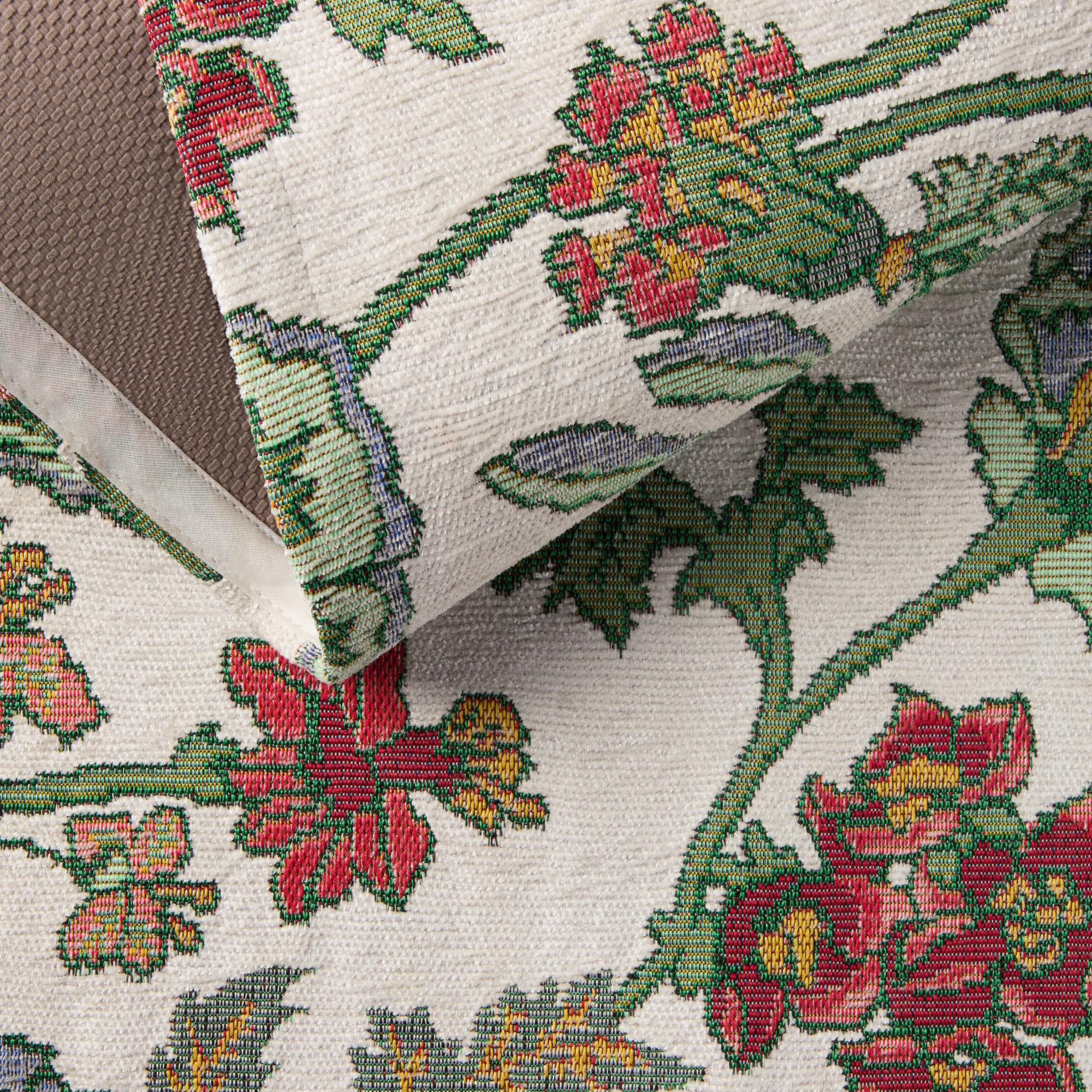 Beautiful Wildflower High Low Kitchen Rug by Drew Barrymore, Multiple, 32"W x 20"