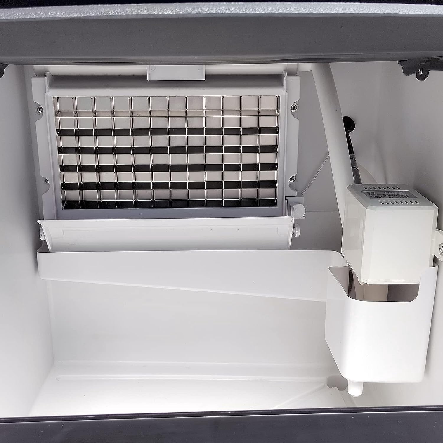Kolice Commercial Automatic Ice Cube Machine,Ice Machine Ice Maker-132lbs per Day For Bars,Cafes, Milk-tea stores, Restaurants, Hotels,Bakeries, Dessert Shop