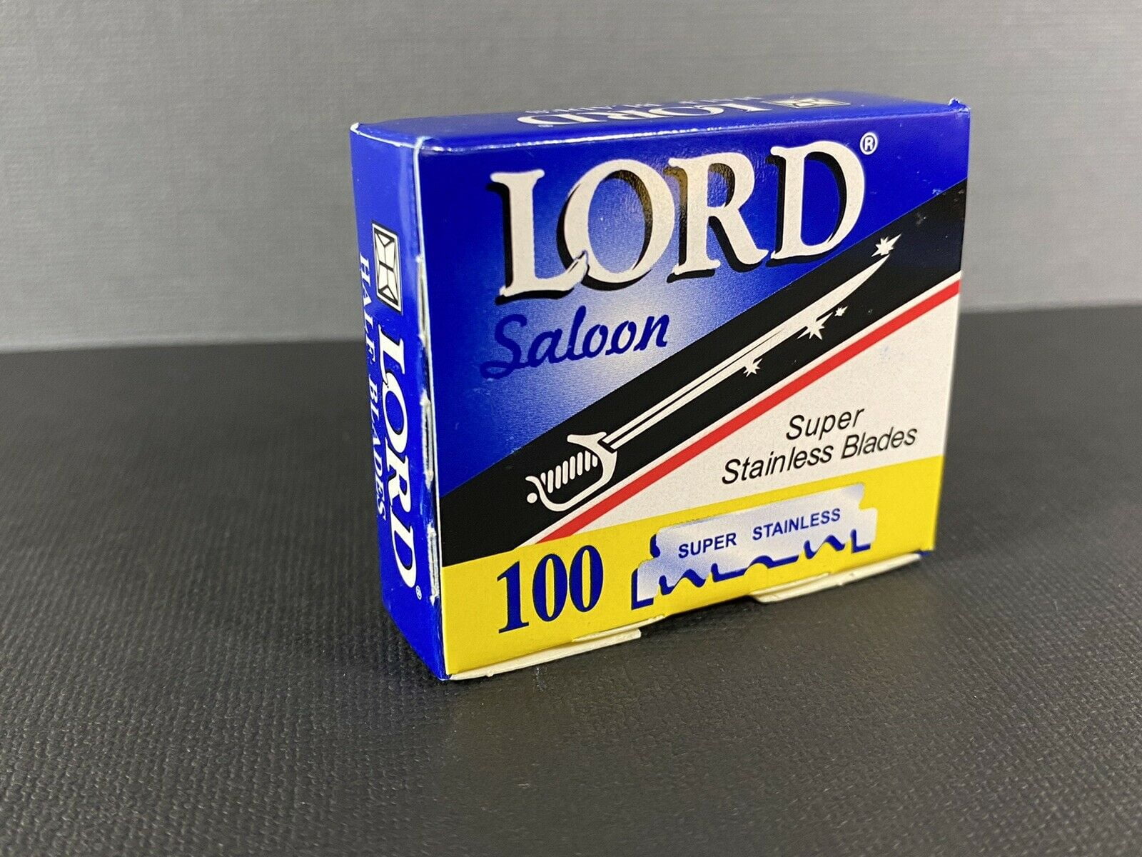 Navajas De Afeitar De Barbero Profesional Acero Inoxidable Estuche De Cuero Lord 100 Blades