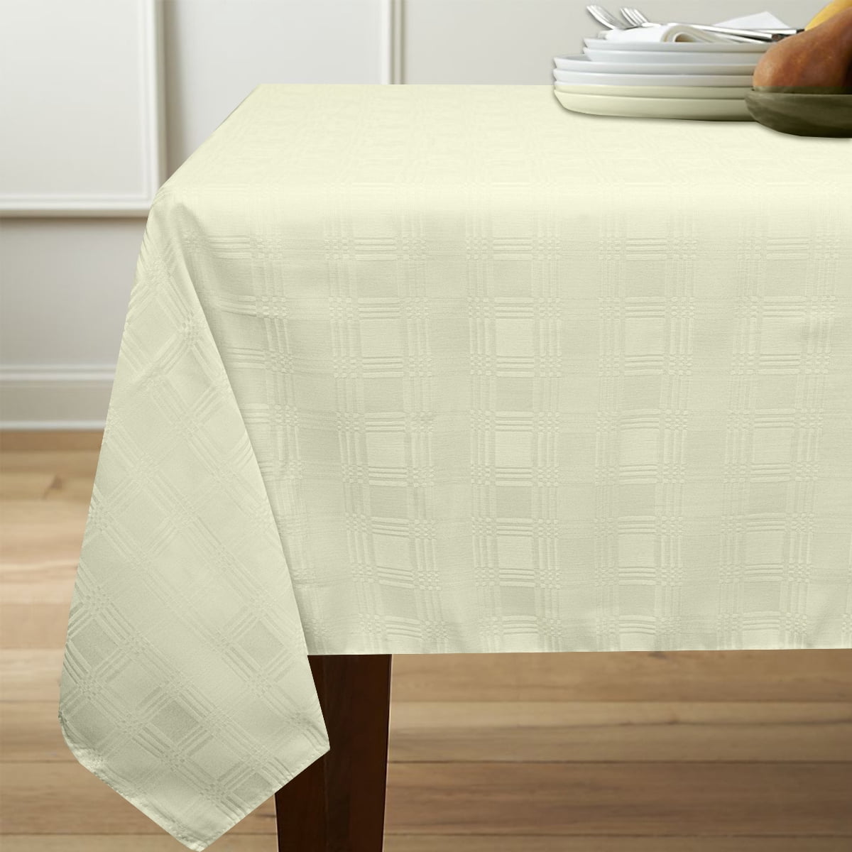 Members Only Merida Tablecloth Liquid And Stain Resistant Fabric 52" x