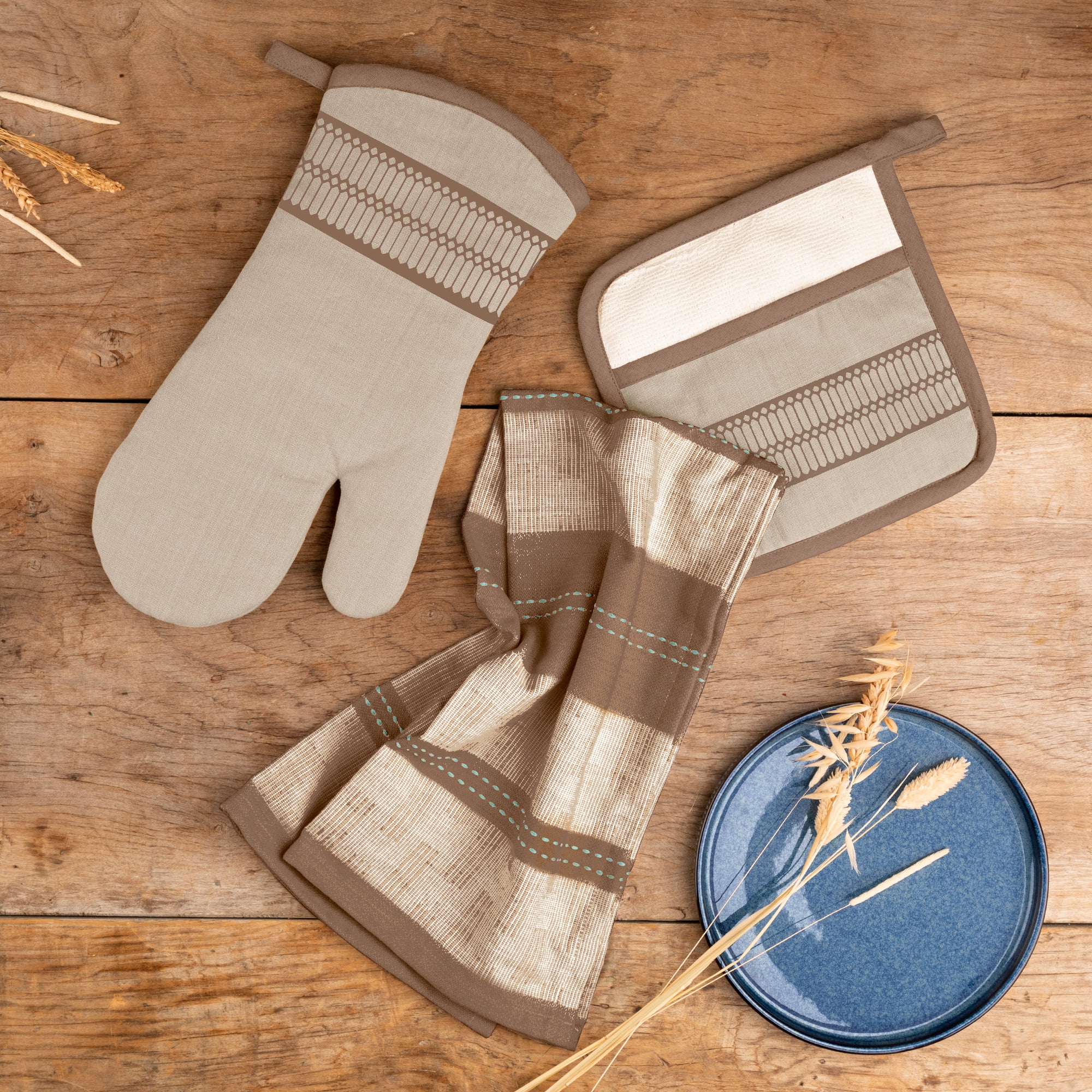 Yellowstone 3-Piece Oven Mitt, Pot Holder, & Tea Towel Kitchen Linen Set, John Collection