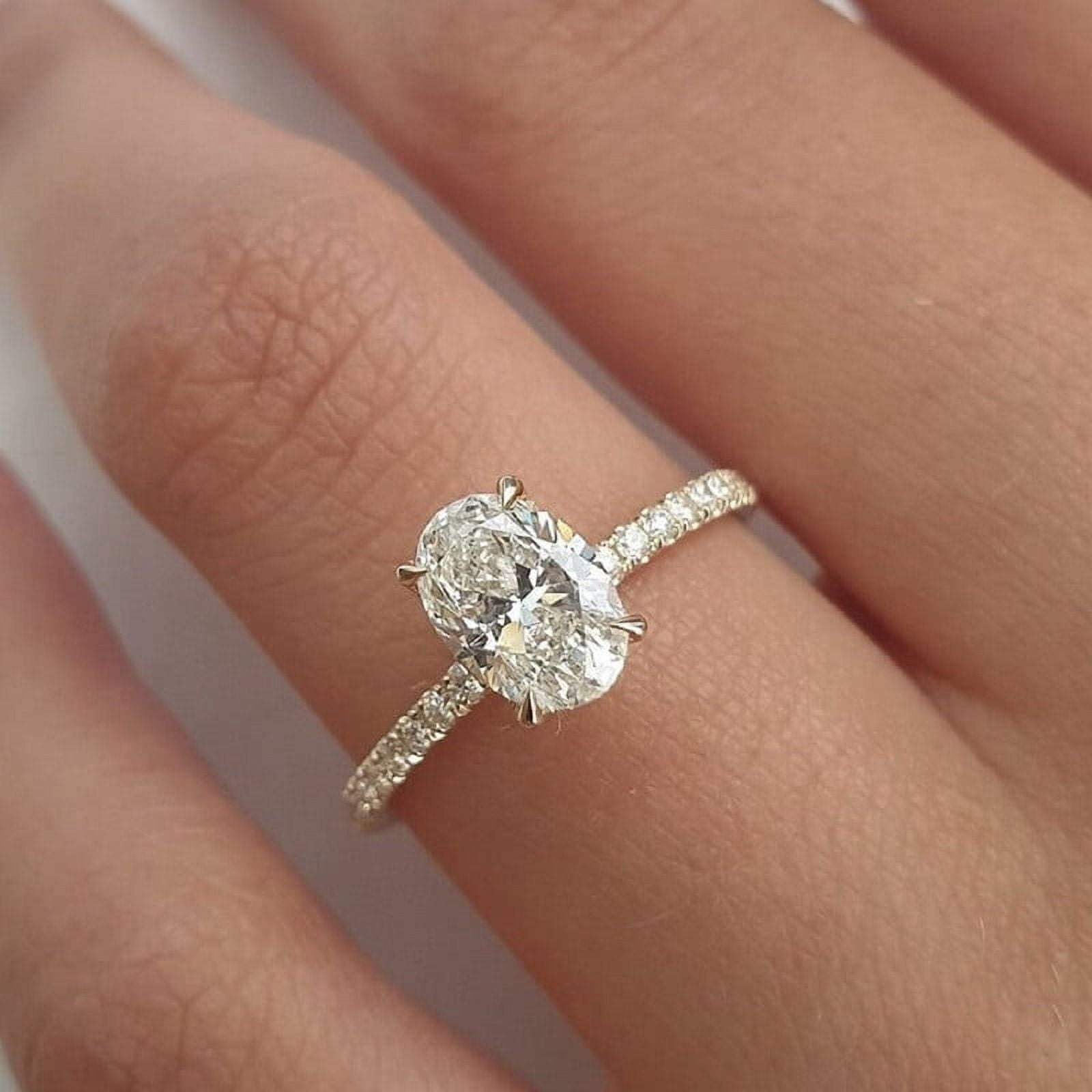 solitaire jewels 1.5CT Oval Moissanit Hidden Halo Engagement Ring For Women, 18K Yellow Gold