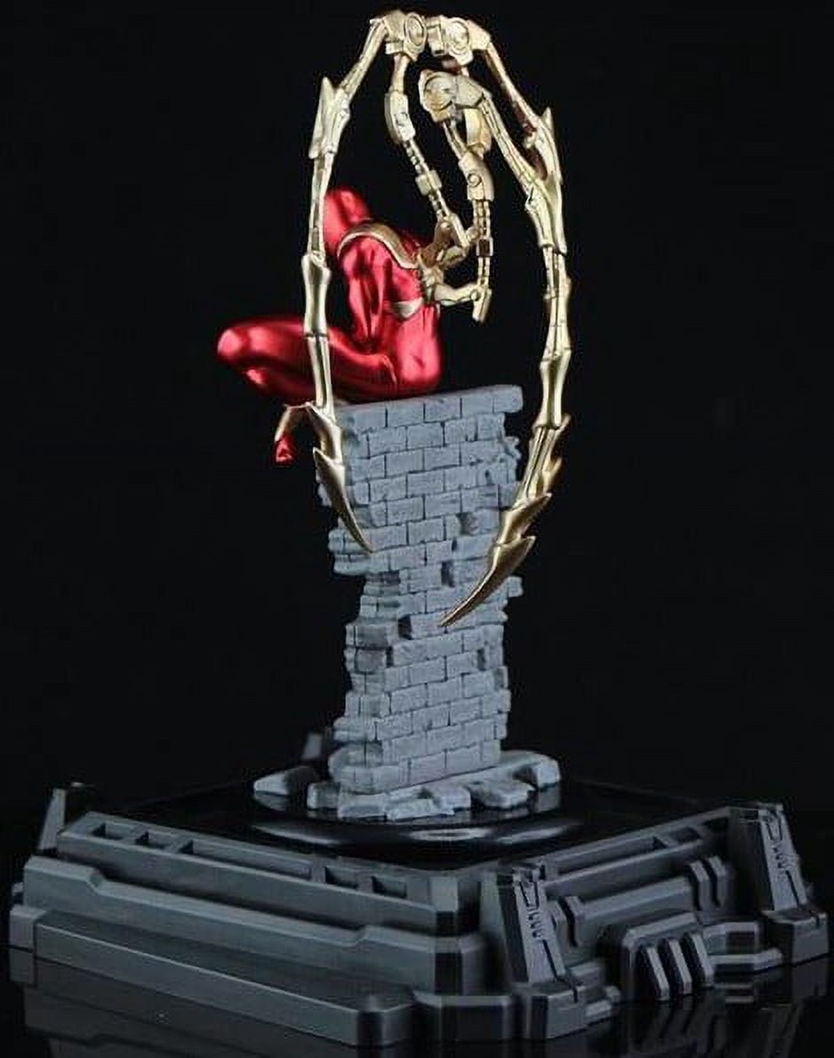 Marvel Super Hero Illuminate Gallery Iron Spider Statue & Display Case