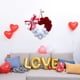 thumbnail image 3 of Guirnalda de pompones suaves con corazones acrílicos, decoración de San Valentín para habitaciones románticas, fiestas, repisas de chimenea, cabeceros y barandillas, 3 of 7