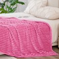 thumbnail image 5 of Bedelite Manta De Forro Polar Tamaño King – Jacquard Acanalado 3D Suave Y Cálido Mantas Decorativas Difusas – Acogedoras Mantas Ligeras De Felpa Esponjosa Para Sofá Cama (Rosa Fuerte 108 X 90 Pulgadas, 5 of 5