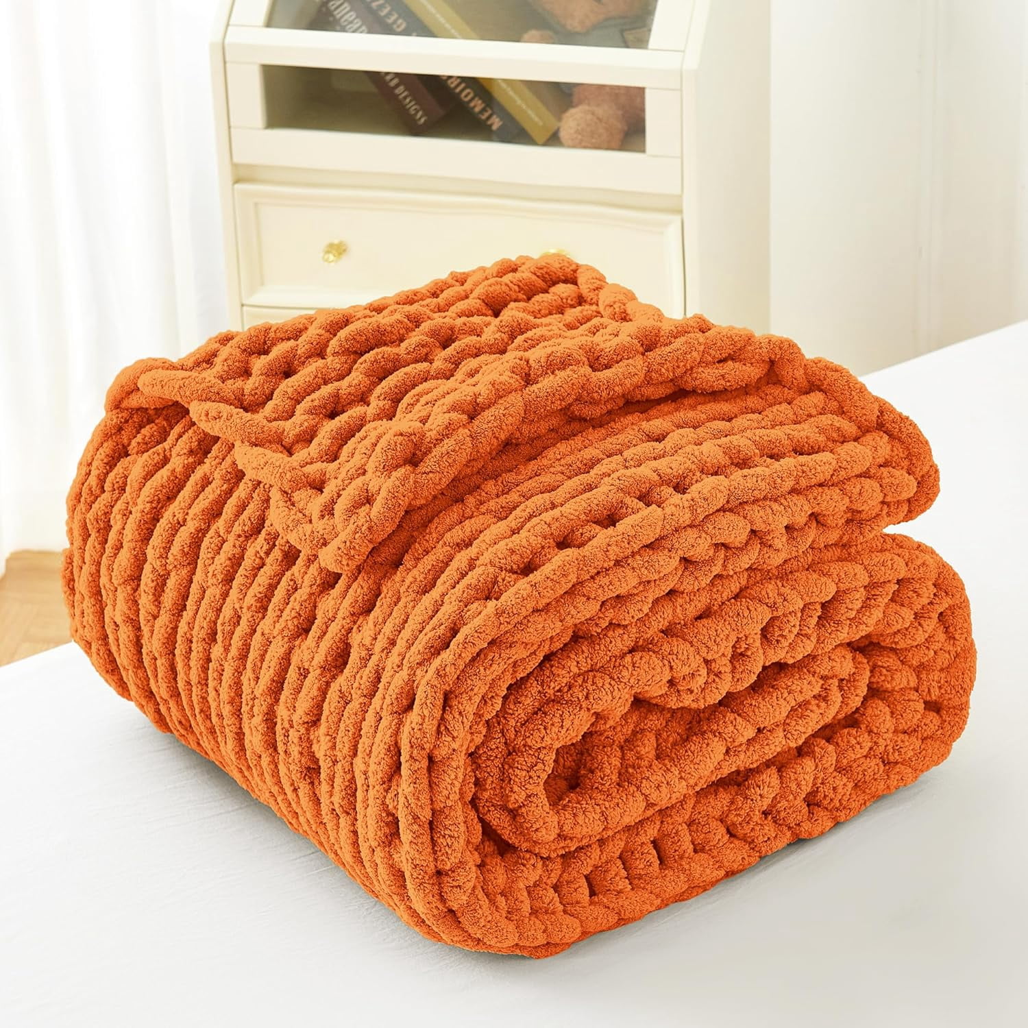 Chunky Knit Blanket Throw Hand Knit Chenille Throw Blanket for Sofa & Home Decor, Soft and Cozy Knitted Throw Blankets