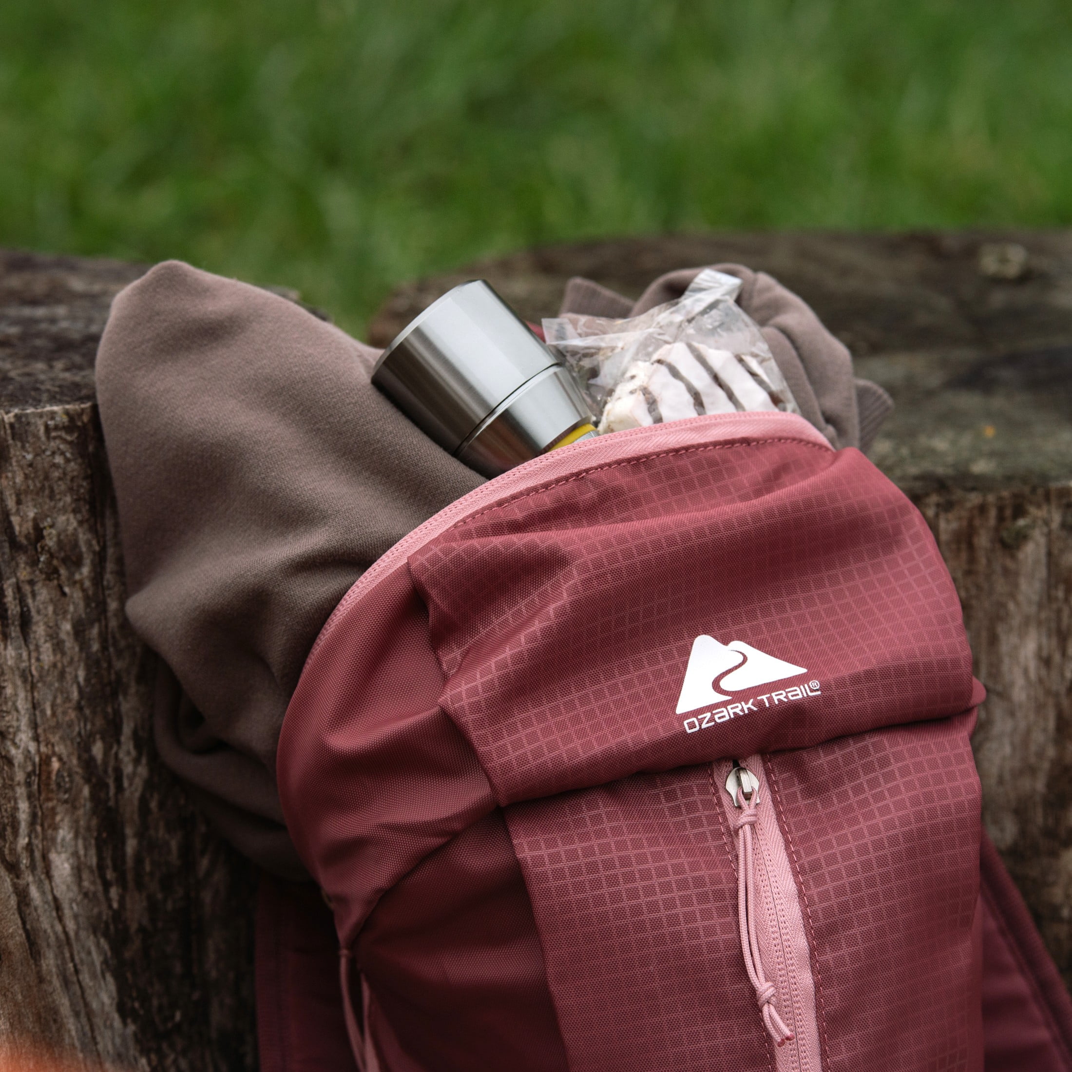 Ozark Trail 10L Adult/Teen Embossed Polyester Daypack Backpack, Rose