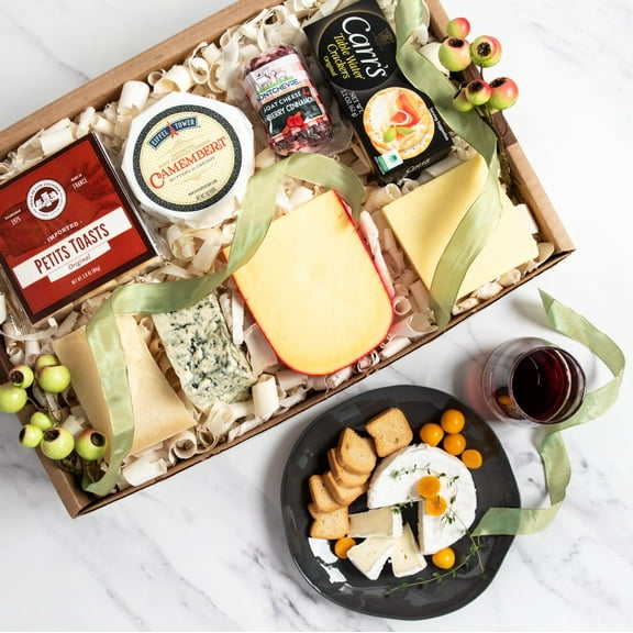 igourmet 3 Pounds of Gourmet Cheese assortment Favorites in a beautiful large Gift Box