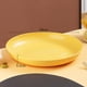 thumbnail image 1 of Platos grandes y redondos de plástico - platos para ensalada de 10", platos de cena, platos para aperitivos con base antideslizante y marco decorativo, juego de 4, 1 of 3