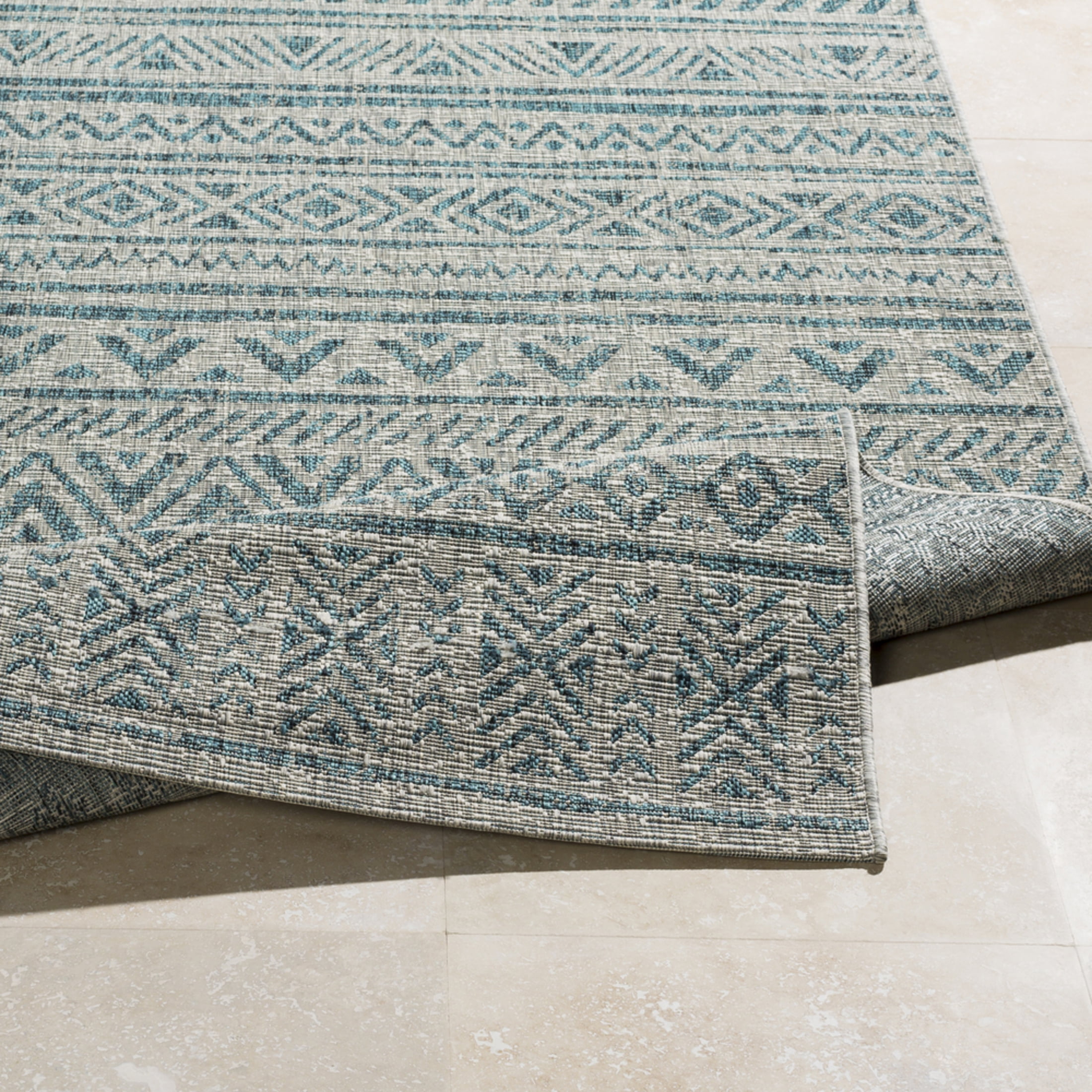Livabliss Outdoor Rugs, 7ft Round Eagean Global Green Square Area Rug for Patio, Porch, Deck, Backyard, Waterproof Indoor Outdoor Carpet (6'7" x 6'7")