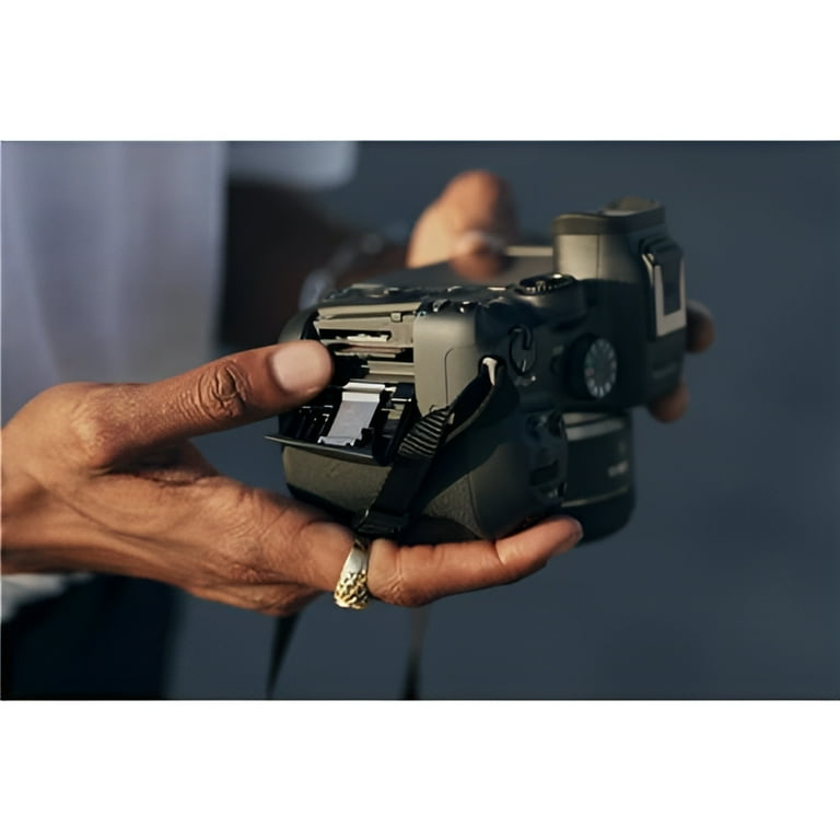 Canon EOS R7 32.5MP Mirrorless Camera, Bluetooth Enabled Canon EOS R7 32.5MP Mirrorless Camera, Bluetooth Enabled