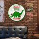 thumbnail image 3 of Placa Metal Vintage Redonda Dino Oil Company Pintura Hierro para Pared 30x30cm, 3 of 8