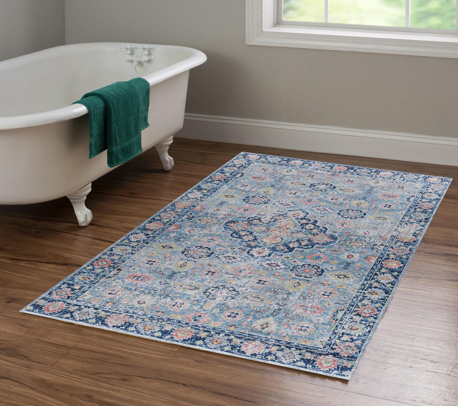 Emerald Ritchie Ivory & Blue 5' x 7' Area Rug
