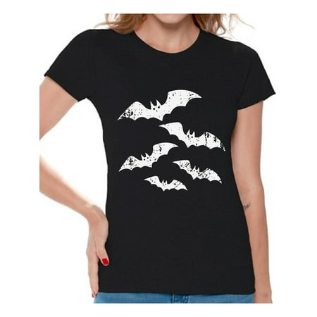 Awkward Styles Scary Bats Tshirt Halloween 2018 Shirt for Women Halloween Bats T Shirt Dia de los Muertos Gifts for Her Trick or Treat Outfit Day of the Dead Shirts Halloween Holiday Women's Shirt