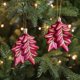 thumbnail image 4 of Puntoco Juego de 2 colgantes pequeños decorativos especiales de bolas navideñas de plástico galvanizado pintados de color rojo, 4 of 6