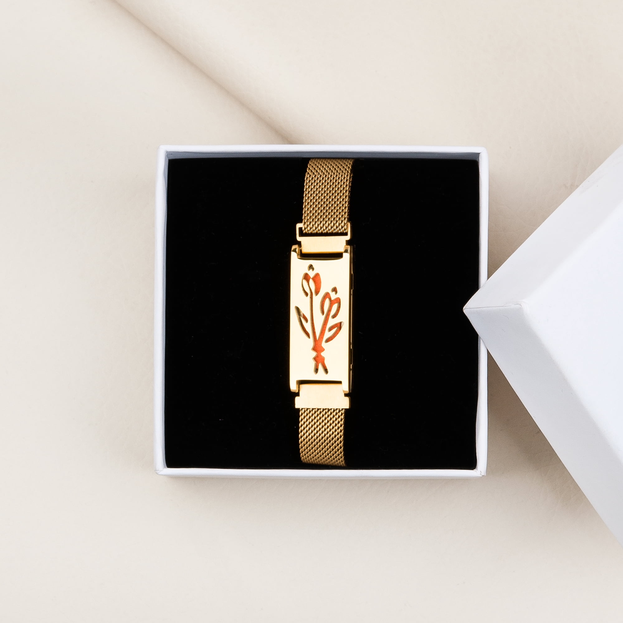 Anavia Essential Oil Bracelets, Aromatherapy Bracelet, Diffuser Bracelet, Aromatherapy Oil Lockets, Diffuser Lockets, Aromatherapy Jewelry, Diffuser Jewelry, With Gifts Box-[Gold]