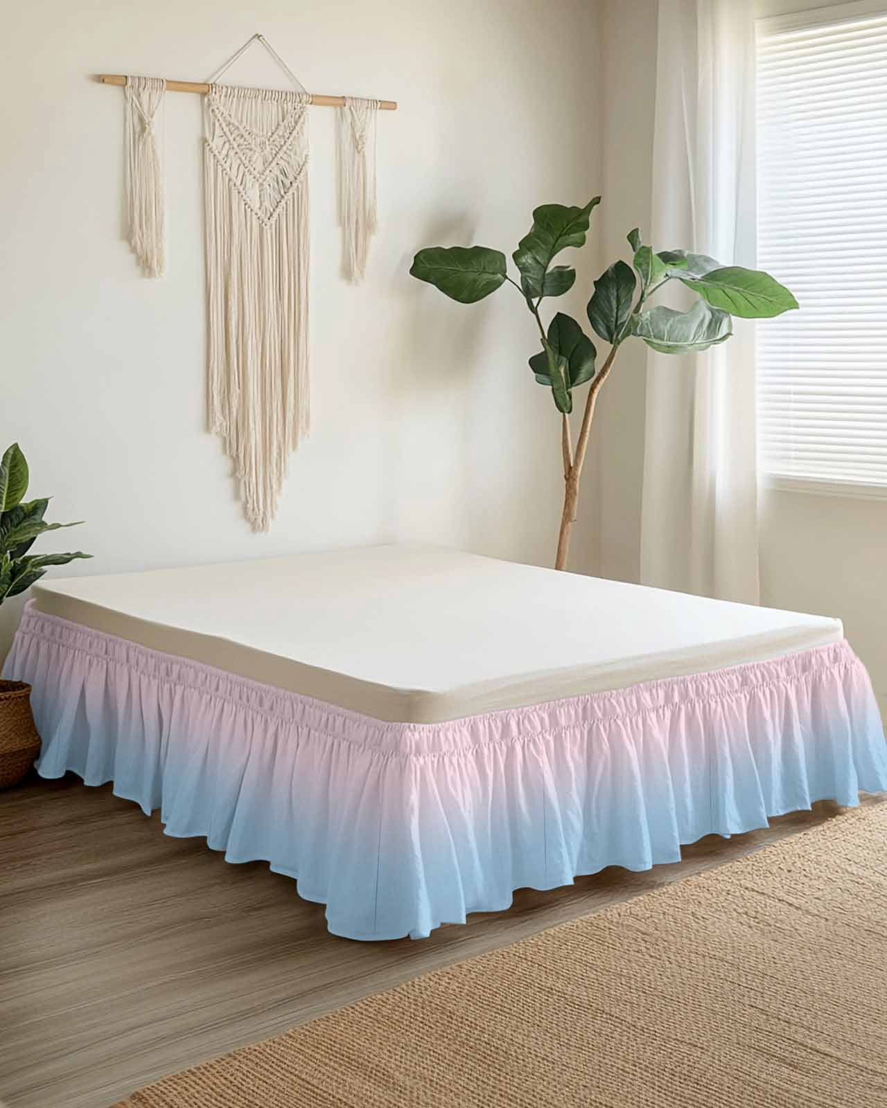 Minimalist Pink Bed Skirt and Blue Gradient Bed Skirts Queen Size 18 Inch Drop, Wrap Around Dust Ruffle&nbsp;Bedskirt with Adjustable Elastic Belt for Queen Size Beds