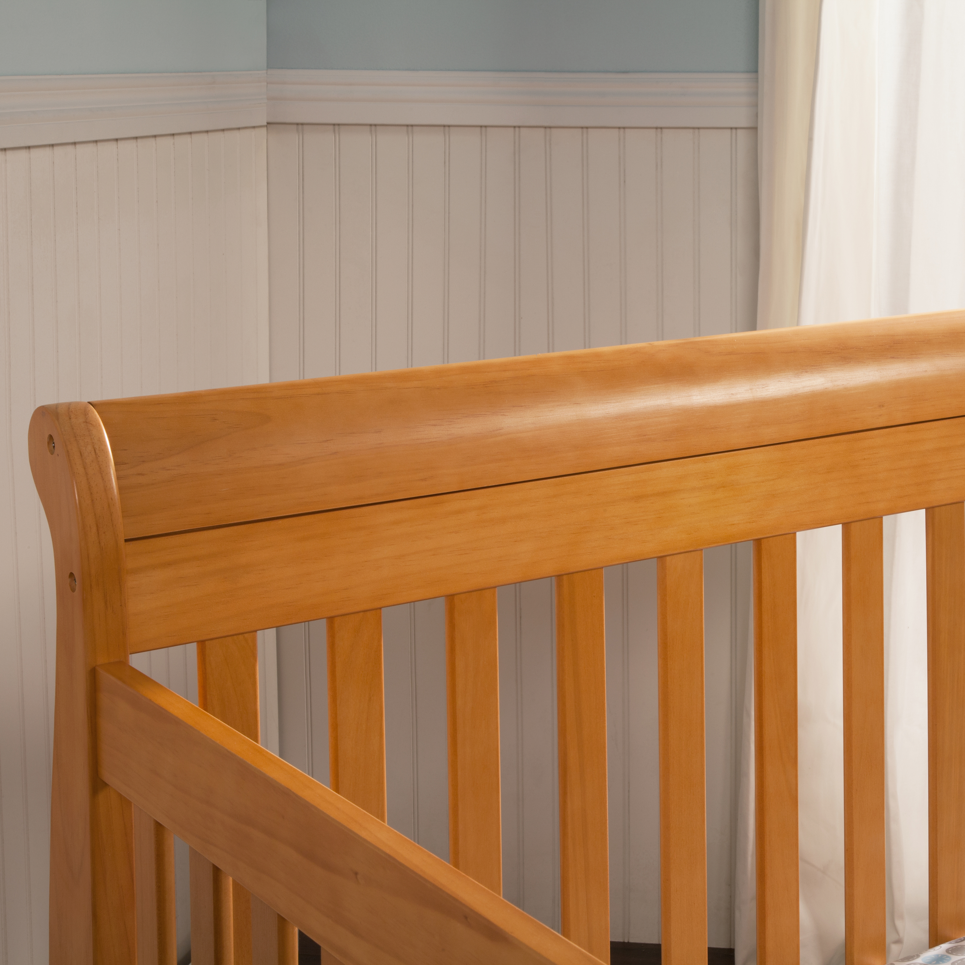 DaVinci Kalani 4-in-1 Convertible Crib in Honey Oak Finish, Greenguard Gold Certified