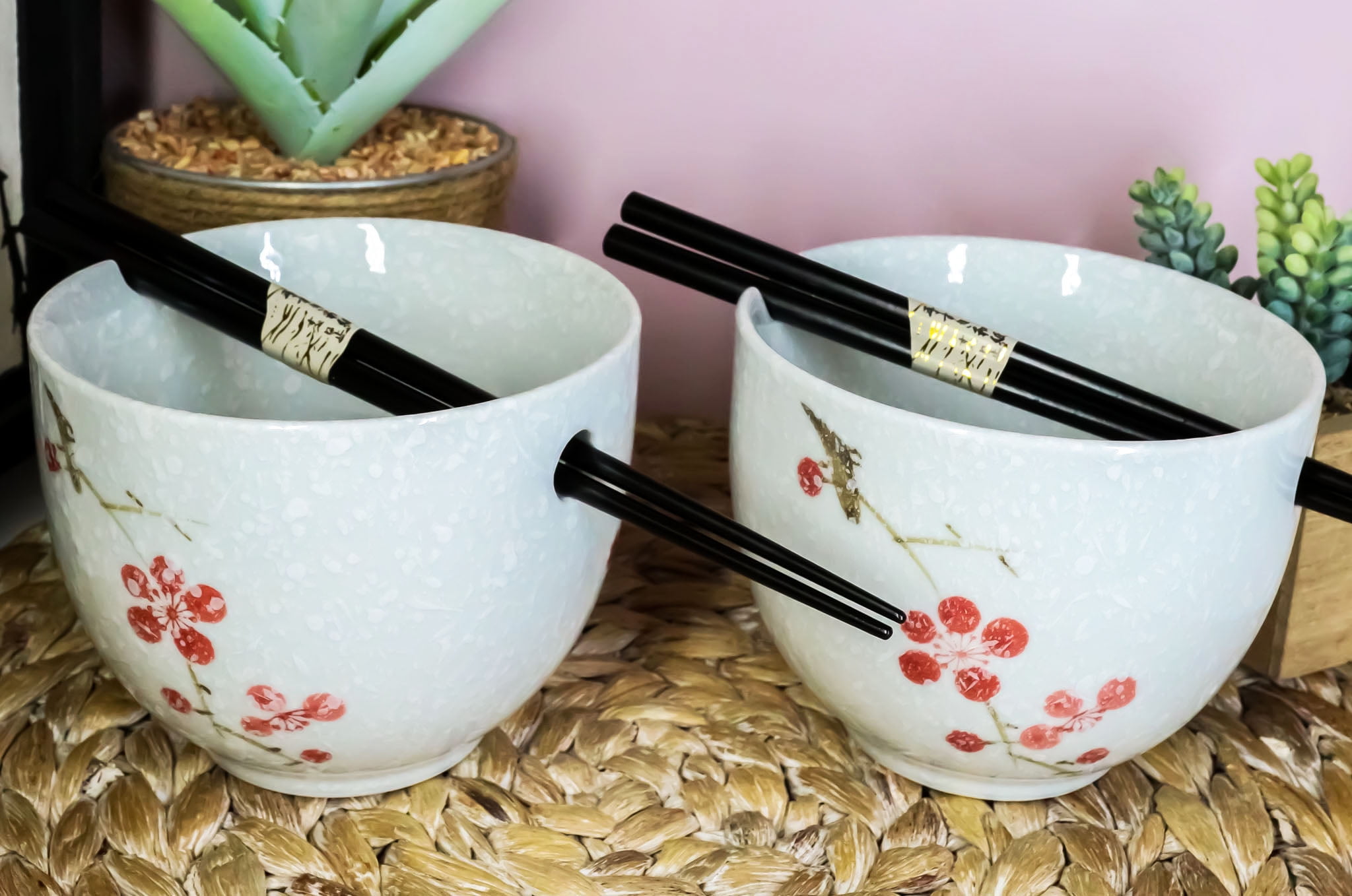 Japanese porcelain - Cherry pattern ramen bowl