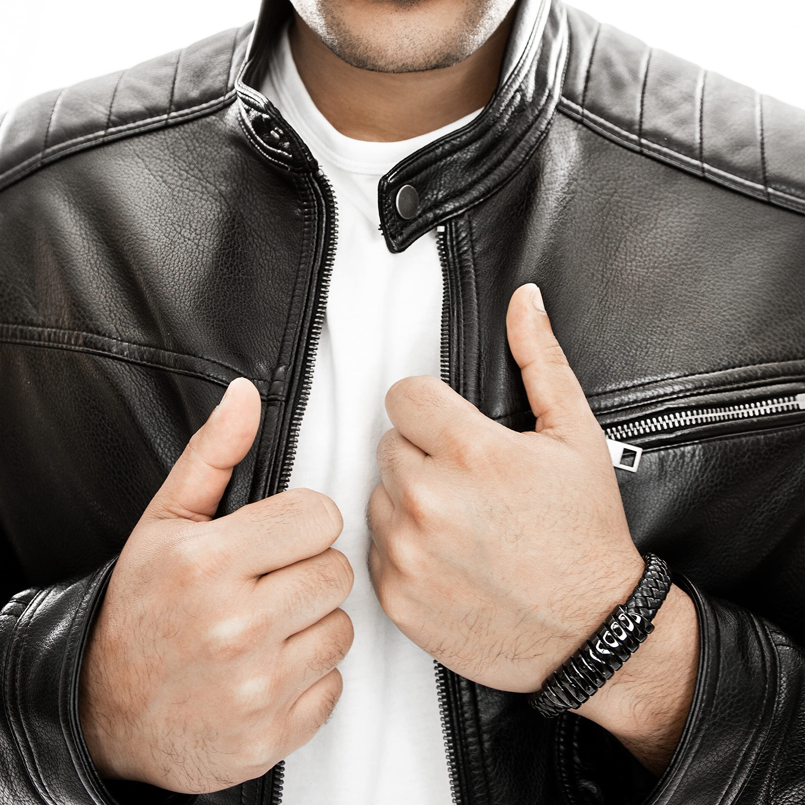 SERASAR Leather Bracelet for Men "Helix" with stainless steel magnetic closure, Black 17cm, including gift box