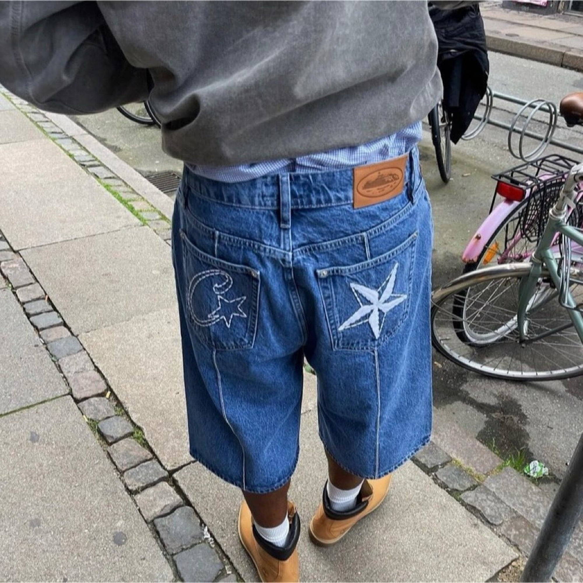 Corteiz Star Embroidered Denim Jacket - Vintage Washed Hip